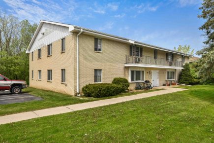 4326 Kennedy Drive - 101