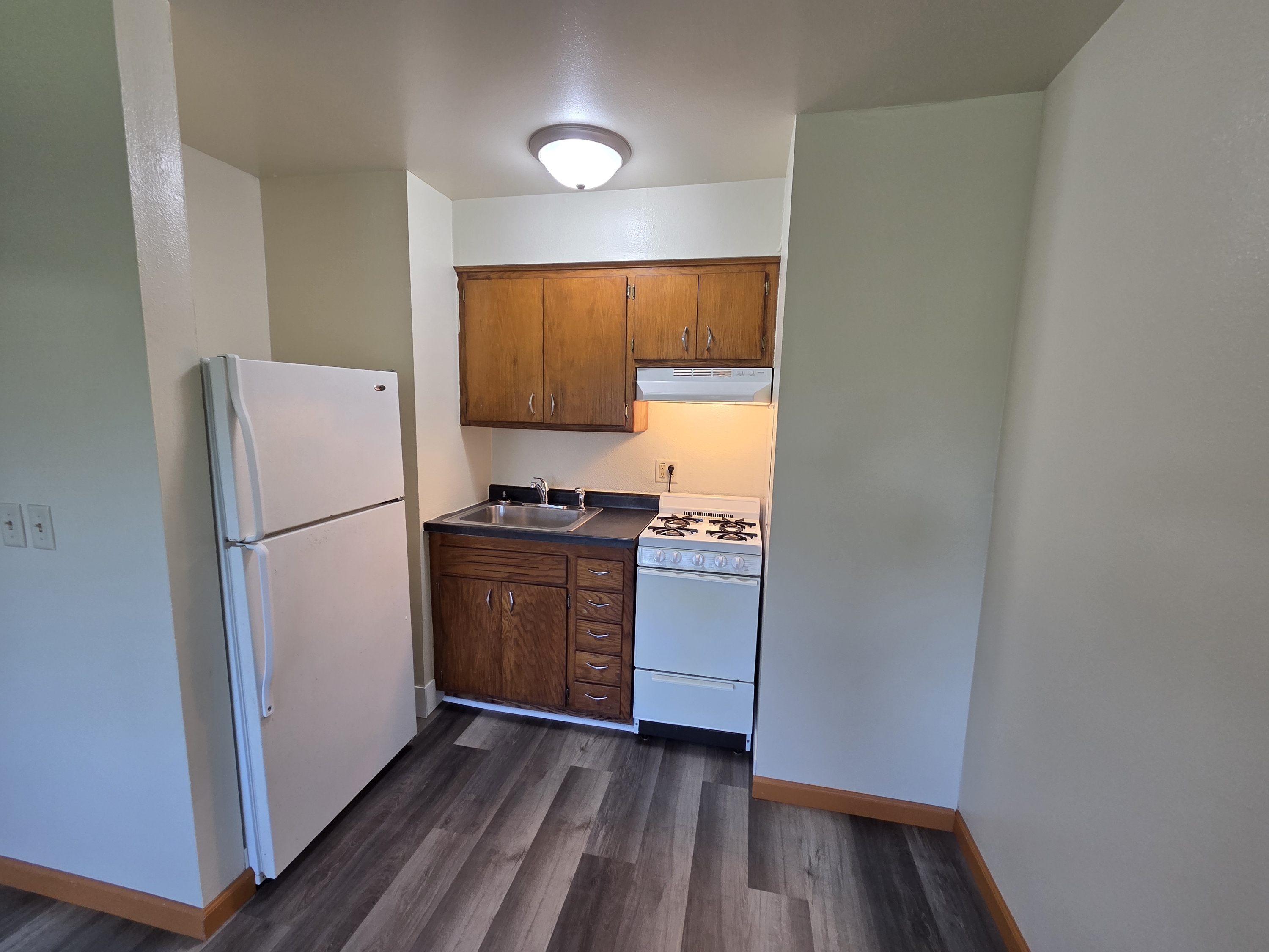 313 East Market Street - 26