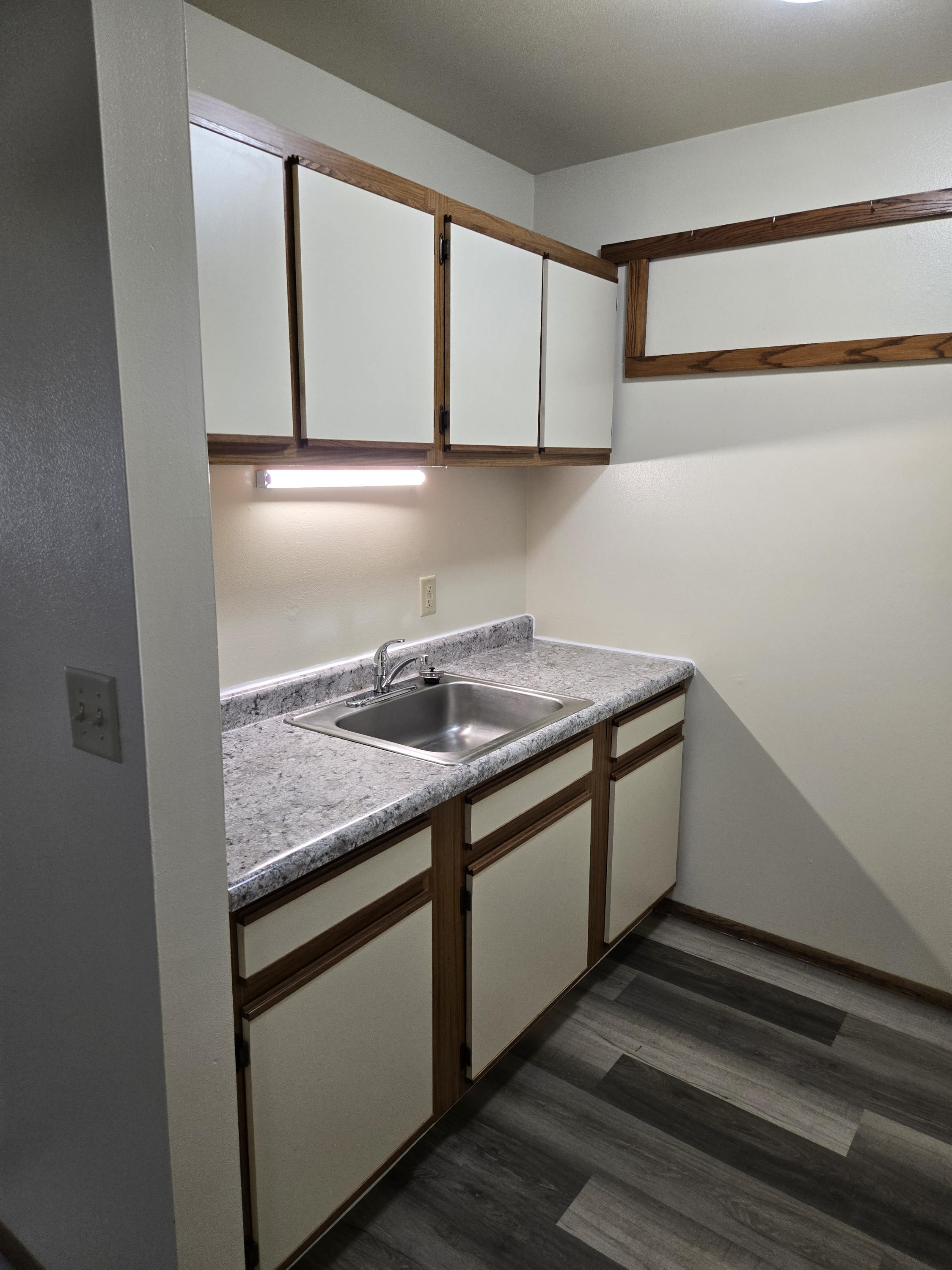 100 W Grove Street #17